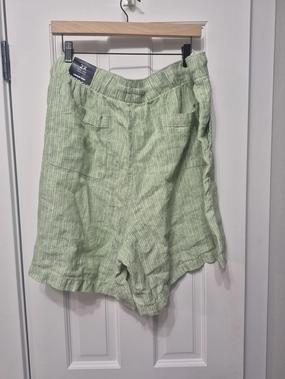 NWT Lands' End Light Green & White Striped Linen-Blend Women's Shorts